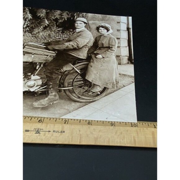 Antique Photo Early 1900s Harley Davidson With Riders Couple 8”x10” - Picture 5 of 6